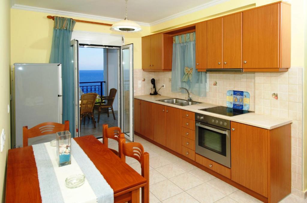 Mari-Christi Apartments 포로스 객실 사진
